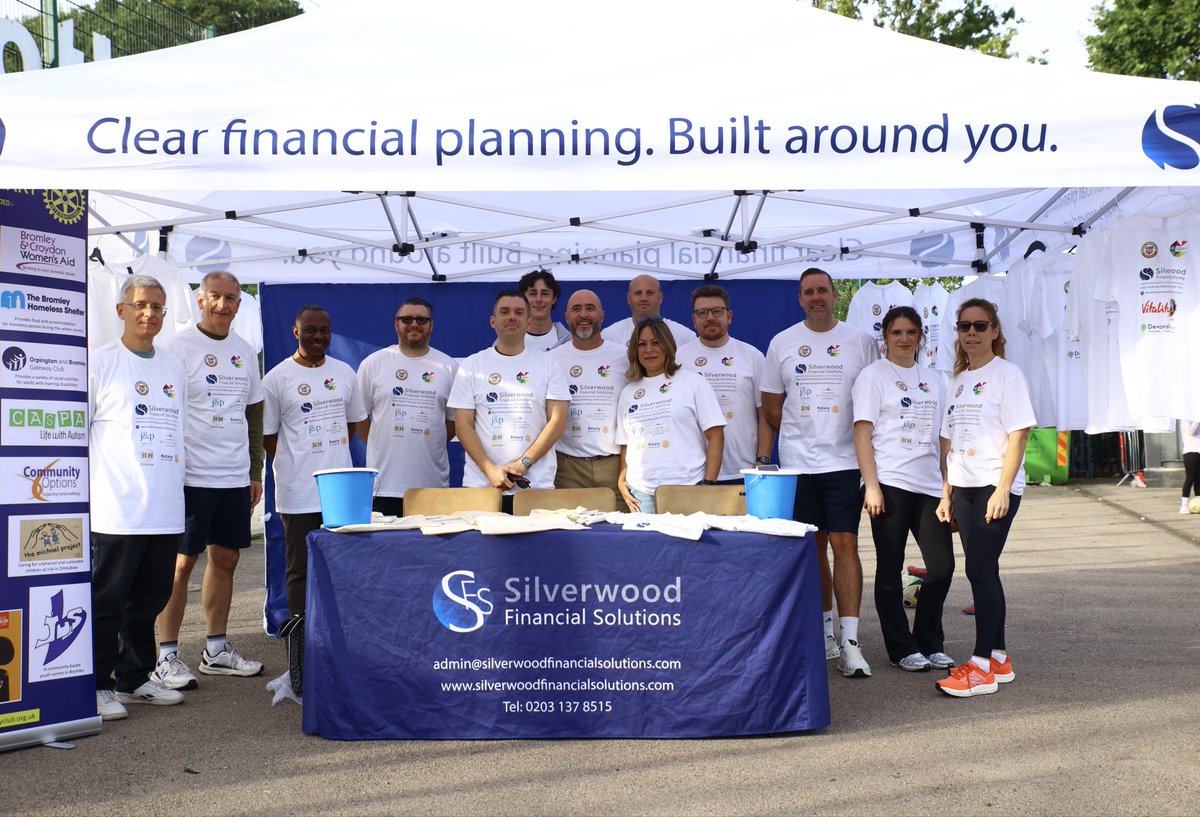BromleyFCTrust's tweet photo. The walk is underway! 👏🚶‍♂️

A brilliant turnout as Silverwood Financial Solutions take on their Walk &amp; Talk fundraiser in support of our work with veterans and the Armed Forces community 🤍🖤

It’s not too late to donate 👇

https://t.co/aWJn3uI4hD
#WeAreBromley https://t.co/q09HknQFBj