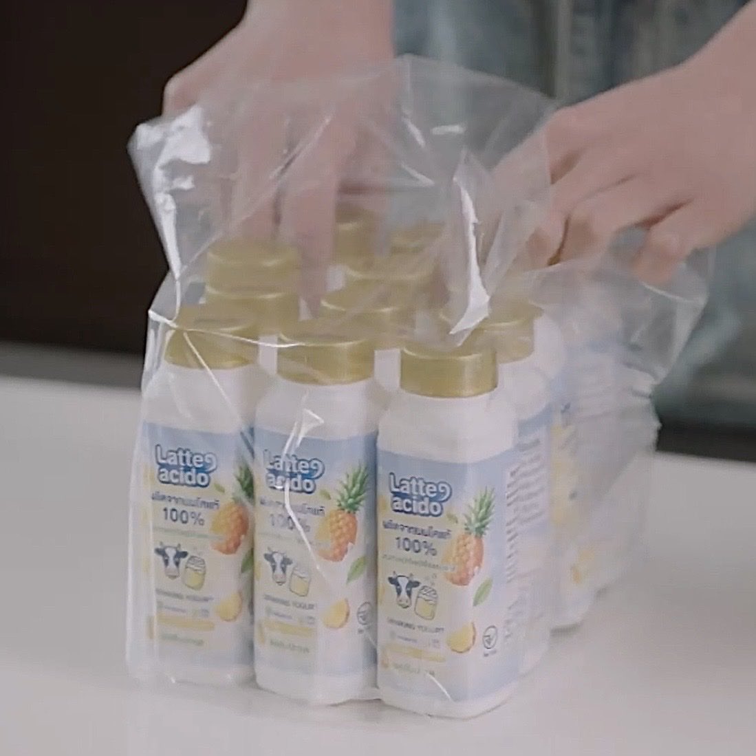 zoyamiu's tweet photo. pineapple flavored? this was a calculated move https://t.co/k0Orn2vuPt