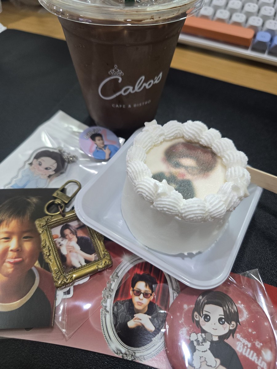 bbewkon__'s tweet photo. คือเริ่ดมากจริงทุกคนน นี่ไม่สะดวกไปเลยสั่งผ่านแอพ ใช้คนละครึ่งได้ด้วย เราที่อยู่ไกลค่าส่งเกือบร้อยคือคุ้มมาก ที่สำคัญกอวน่ารักมากกก
#ProjectForBillkin27th
#BILLKIN27thEdition
#แฮปปี้บิวกิ้นเดย์กิ้ฟอะเวย์27 https://t.co/7AjMty6c2X