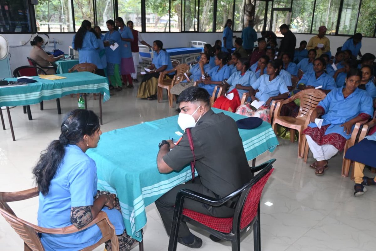DefencePROTvm's tweet photo. As part of the ongoing Swachhata Hi Seva campaign, a preventive health check-up was conducted for the conservancy staff of Pangode Military Station, Thiruvananthapuram.
The programme was organised by the Military Hospital, Thiruvananthapuram recognizing their invaluable contribution towards society.

#MoD #IndianArmy
#Militaryhospital #SwachhataHiSeva #Cleanlinessdrive #Healthcare