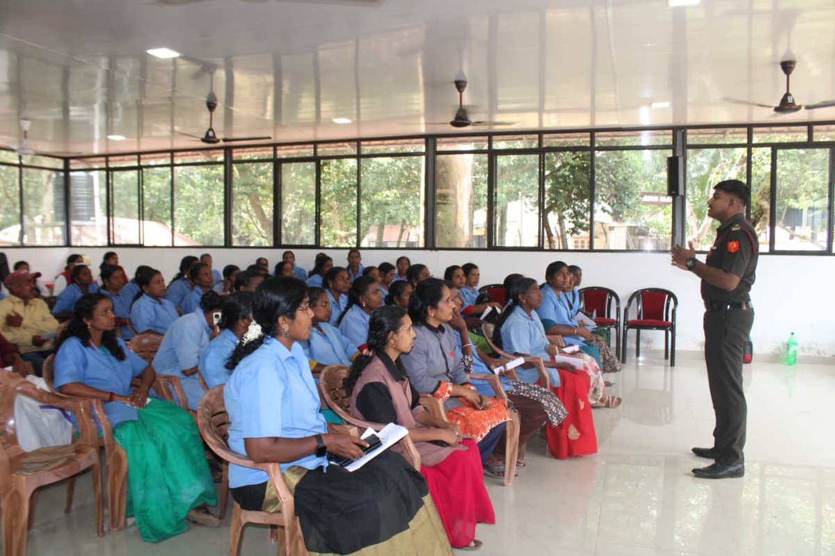 DefencePROTvm's tweet photo. As part of the ongoing Swachhata Hi Seva campaign, a preventive health check-up was conducted for the conservancy staff of Pangode Military Station, Thiruvananthapuram.
The programme was organised by the Military Hospital, Thiruvananthapuram recognizing their invaluable contribution towards society.

#MoD #IndianArmy
#Militaryhospital #SwachhataHiSeva #Cleanlinessdrive #Healthcare