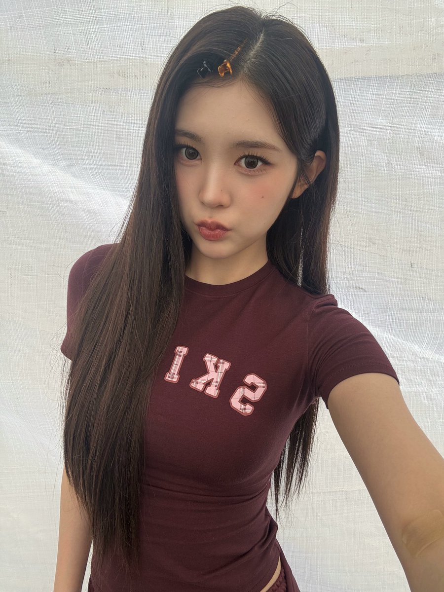 H2H_NEWS's tweet photo. 261003 A-NA WEVERSE POST

“S2Us are the ones who worked the hardest.”

#Hearts2Hearts #하츠투하츠 #H2H
@Hearts2Hearts https://t.co/hI6XDuMivM