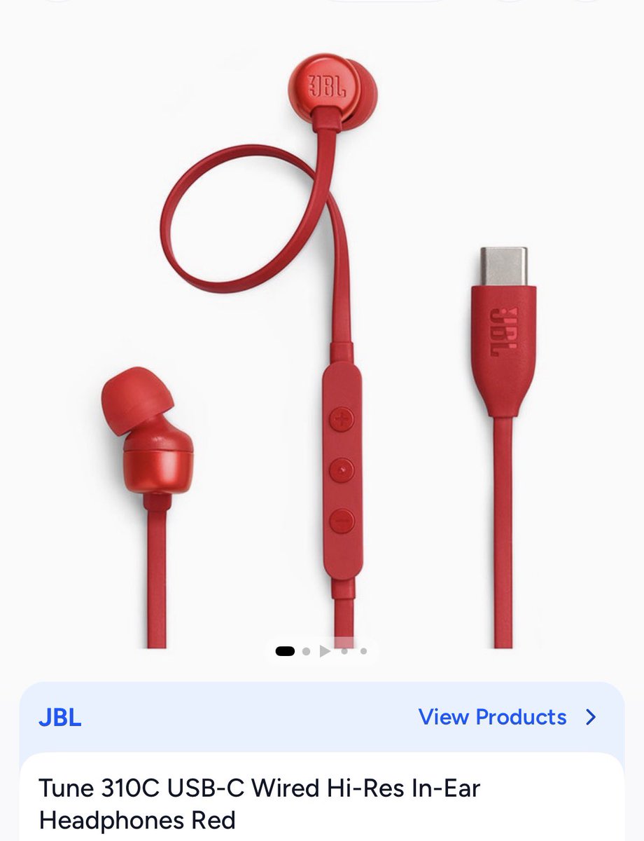 Carrreem's tweet photo. كنسلت كل ال earphones وقررت أشتري السماعة السلك مرة تانية، زهقت من أن كل حاجة عايزة تتشحن https://t.co/zUCfwAn6t5