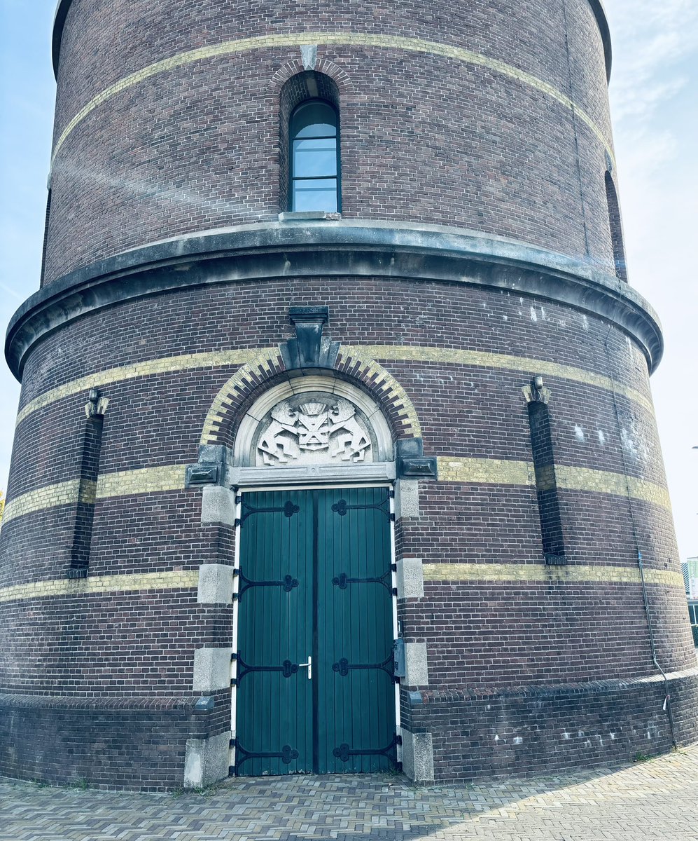 Hugo___V's tweet photo. De Bothoven op zaterdagochtend.  Wat kan Enschede toch mooi zijn. #enschede https://t.co/DLntX9YSja