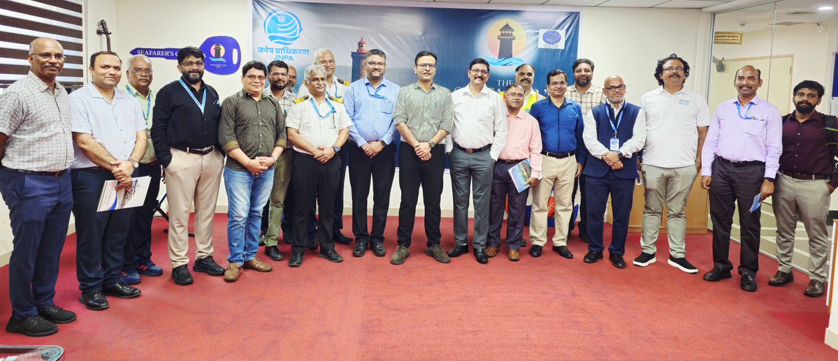 AkhilNavik's tweet photo. Shri Samarth Verma, Director, MoPSW along with I. G. Baines, Under Secretary, visited the Seafarers Club. The delegation reviewed the Club’s seafarer welfare initiatives,services &amp; discussed measures to further strengthen welfare support. @JNPort @shipmin_india  @dgshipping_IN https://t.co/EgTbpwmYFZ