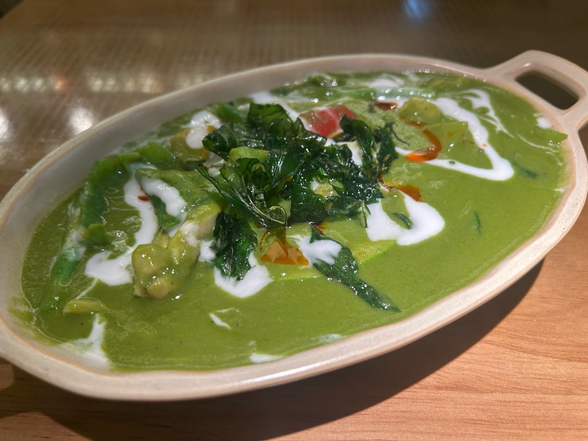 RebelFoxhcc5's tweet photo. Craving bold flavors Our tender Thai green curry with jasmine rice hits different—creamy coconut, zesty lime, and fresh Thai basil in every bite! ， https://t.co/qD9PgeCXZ0