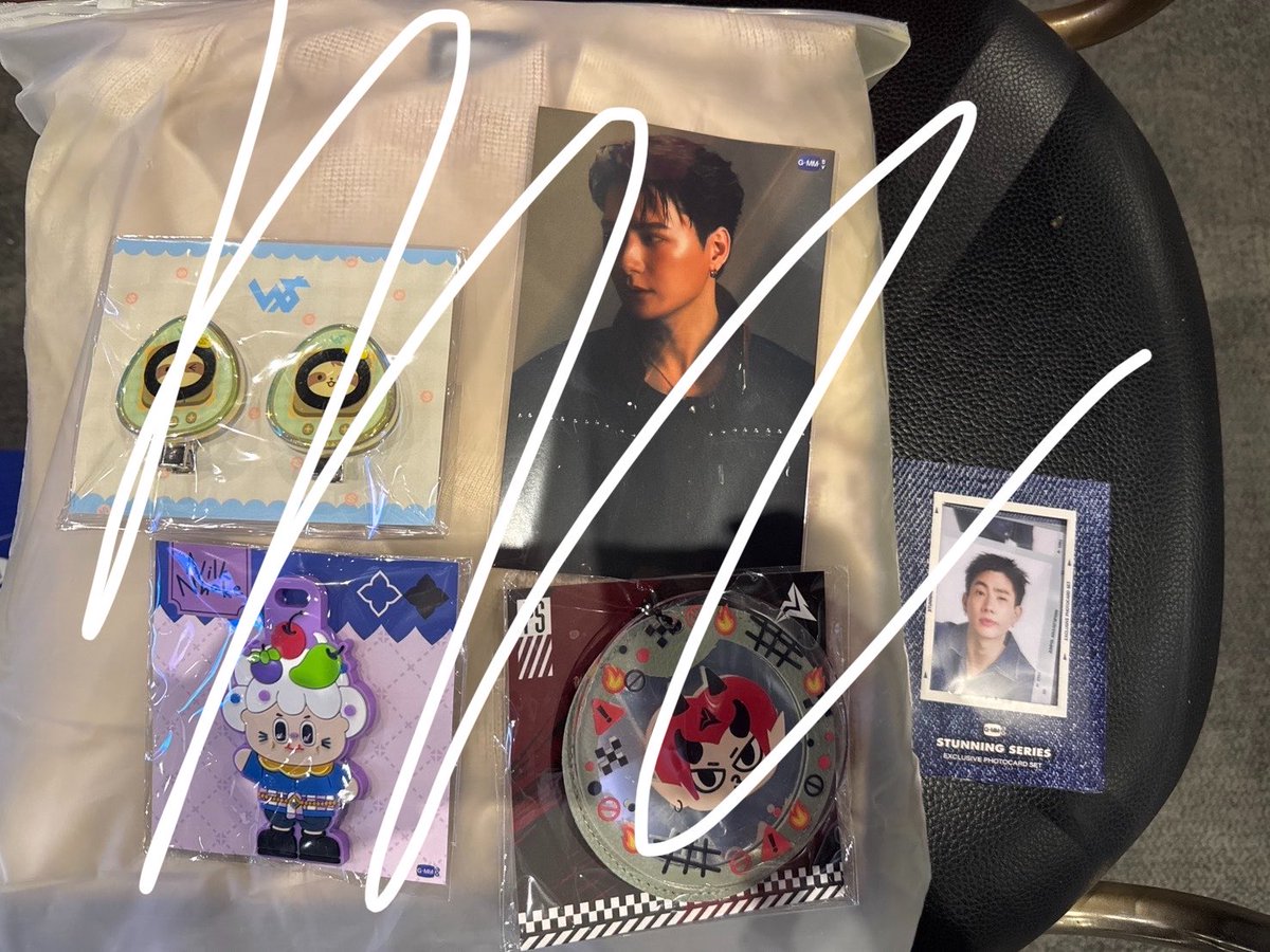 thxlinxplr's tweet photo. ปล่อย lucky bag ทั้งหมดในภาพ 650

Cardigan paody

📮ems 50 ( หรือนัดรับ )

สนใจหรือสอบถาม dm

#GMMTVFANIVAL2026HappyFamily https://t.co/sxjuYOZsTx
