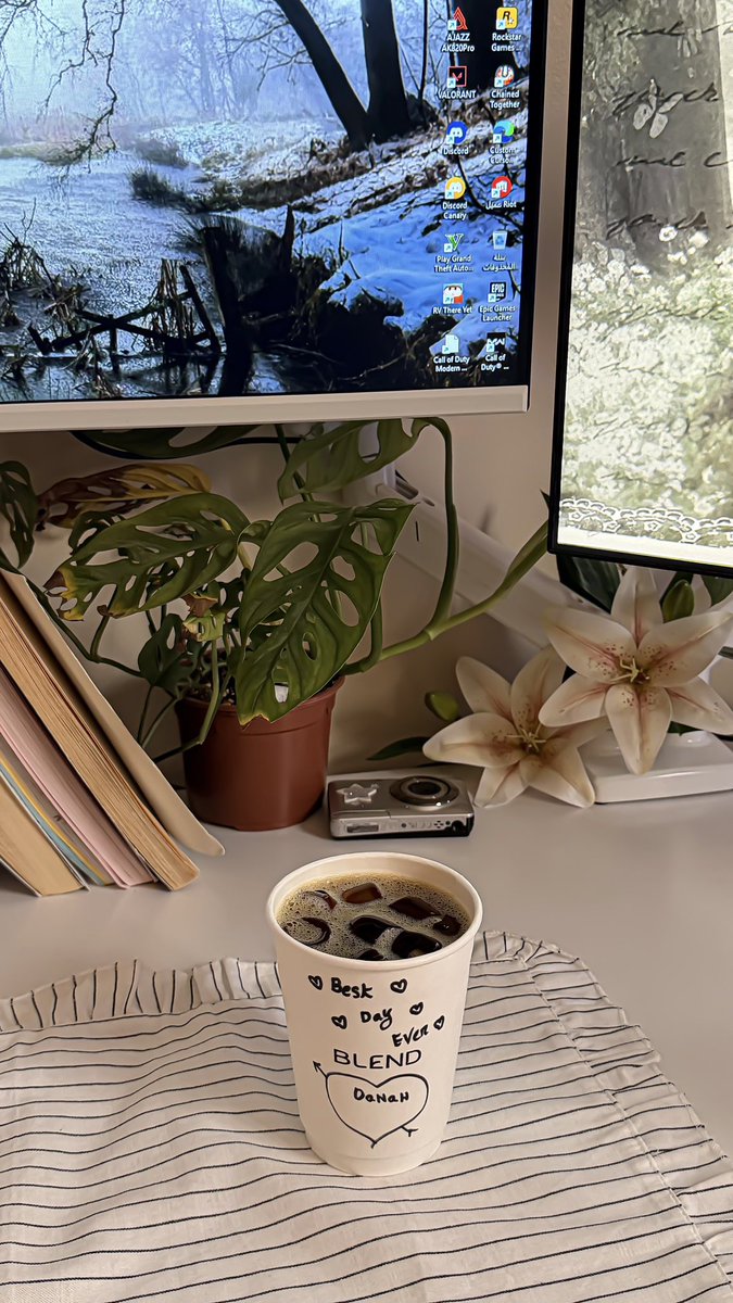 liilltd's tweet photo. morning >⩊< https://t.co/88F1oT2D3x