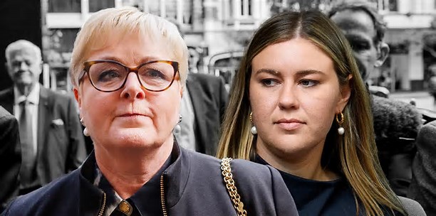 BoppaCruz's tweet photo. She says Kevin Rudd DNA says you are the father!! https://t.co/HKHcgEylFU