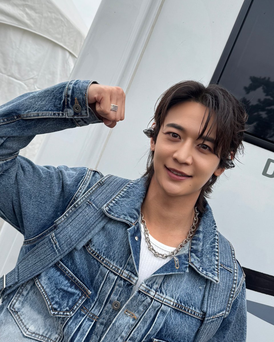 SHINee's tweet photo. 아주 핫했다🔥.

#MINHO #민호
#SHINee #샤이니 
#SMTOWNRUNCLUB https://t.co/fp5plpkq1g