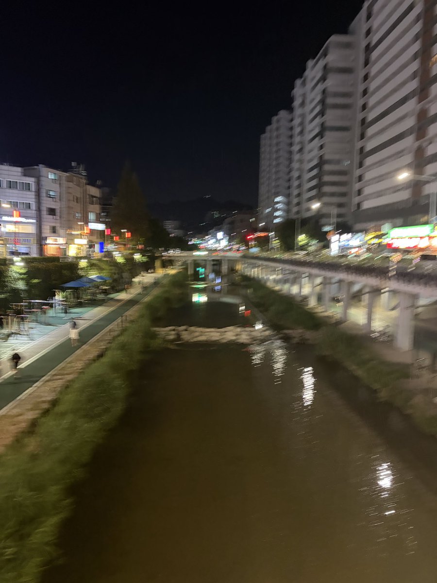 horang2_ee's tweet photo. 몸이왜케커진거같지 https://t.co/6Eu9xGQH5b