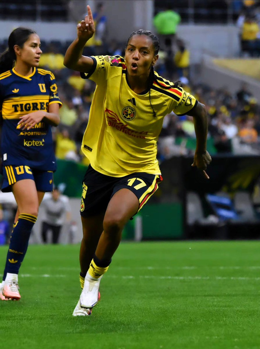 xavcue09's tweet photo. @mcortes2122 @Andy_Rosales10 @geyse_ferreiraa @reyeszmari Tan traumada que le metió un gol en su cara 🤣🤣🤣🤣🤣🤣🤣

Superalo! , la dejo humillada. https://t.co/Vaj0ZSVCeW