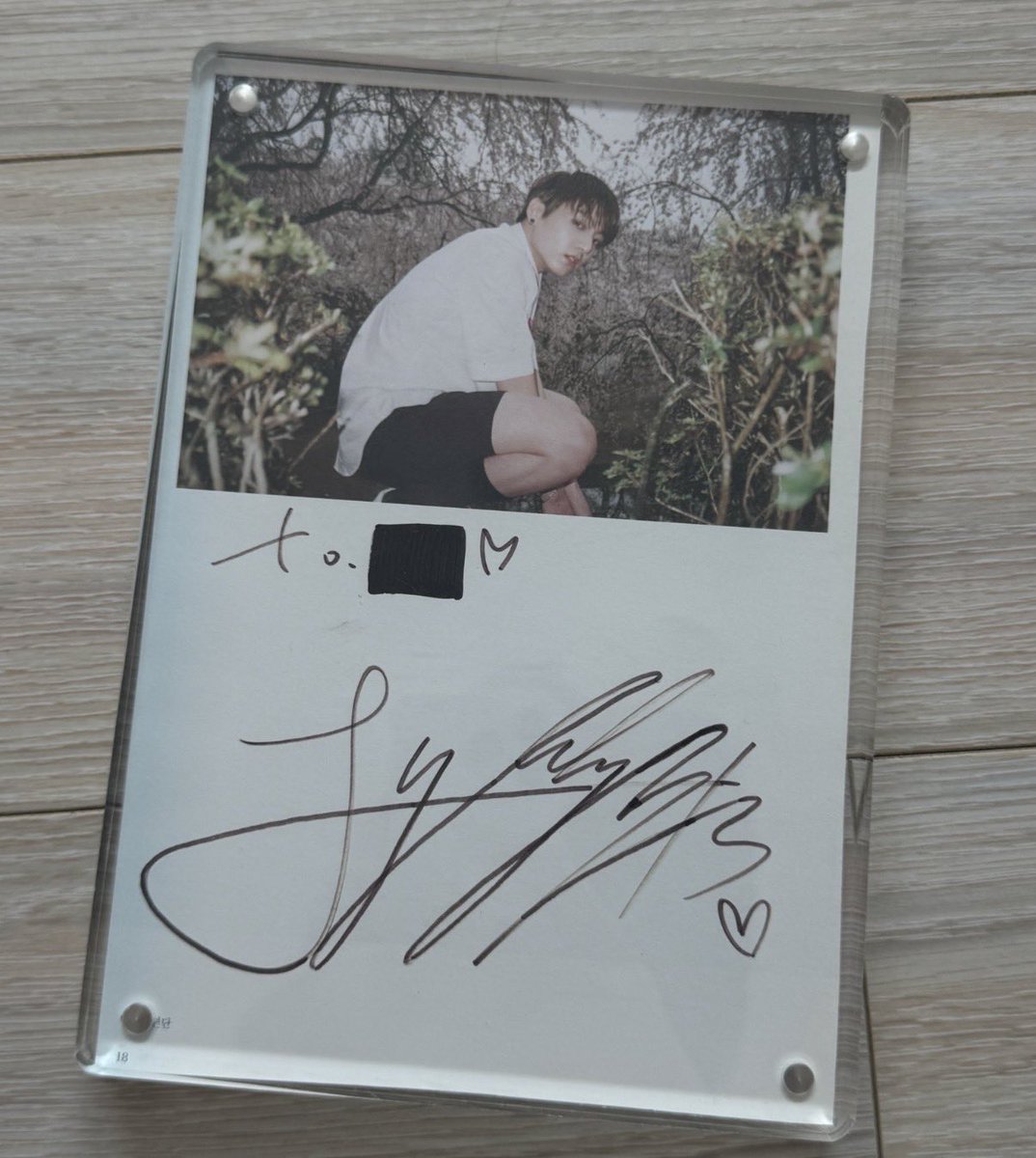 JkminSaaa's tweet photo. 방탄소년단 방탄 정국 화양연화 칠핀싸인
편하게 디엠주세요 가격 조절 가능
Available for discount
친구가 직접 받은겁니다
알엠 석진 윤기 슈가 호석 제이홉 지민 태형 뷔 전정국 골든 wts wtb pc rm jin suga jhope jimin v jungkook 앨범 photocard loveyourself 포카 wts bts 방탄 wts bts fyp https://t.co/t9vp5ml6vY