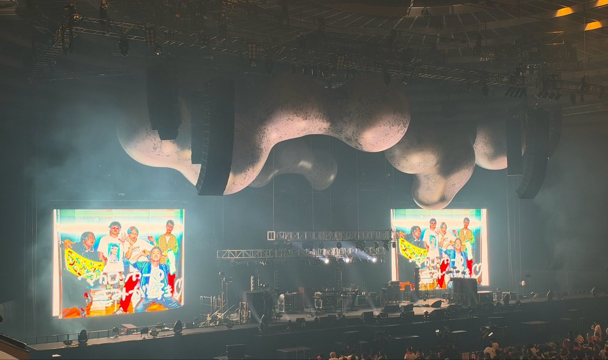 ItsDaikyHiguchi's tweet photo. マカロニえんぴつを大阪城ホールで！むっちゃ最高。セットリストに驚嘆！居場所を守るために攻める姿勢にバンドの底力を見た。明日行かれる方は楽しんでください！そして802にリクエストも待ってます。 https://t.co/whqROHoFih