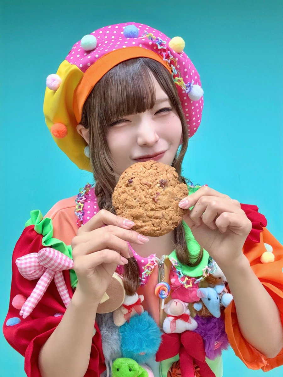 apricot_1211's tweet photo. お気に入りの姉の手作り衣装🥞🍪🎀🍴
動画見てね(  ᐢᢦᐢ )✮✮✮ https://t.co/Z07cRS1g8n
