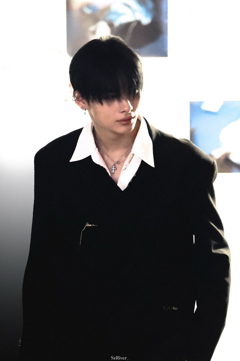 ni_love_ki's tweet photo. 난진짜흑발덮머니끼가너무너무취향인거같아…. https://t.co/TkzMnladoF