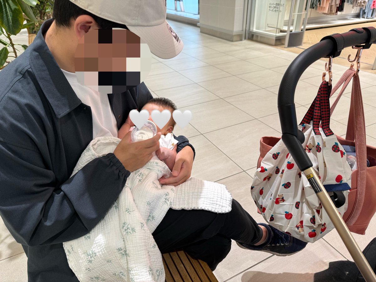 _shira73_'s tweet photo. ショッピングモールデビュー👶🏻✨
帰りにスタバも調達してテンションアゲ↑↑ https://t.co/HQs9VxRVGr