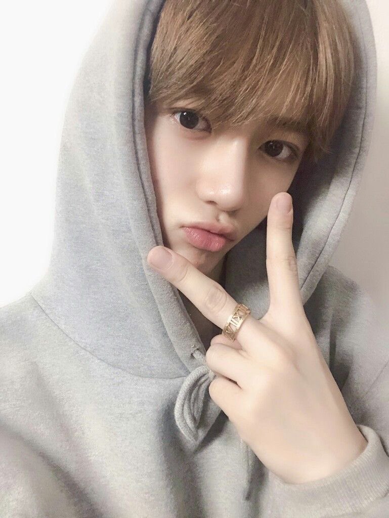 o2oya_txt's tweet photo. #모구모구 #모아트친소
막콘 가는 고딩 밤프랑 친해져요⸝⸝⸝♡

♥︎ - F
rt - dm https://t.co/7y3TWoVyy3