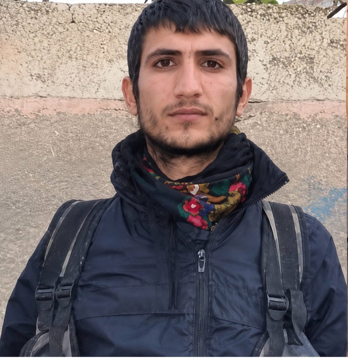 heyatamam's tweet photo. @valssipan @eylemogretecek @Prometh74 Saklandığın yerden Bedrettinin sesini duyuyordun değil mi ? Senin için gelmişti , neden o zaman saklandığın delikten çıkıp selam vermedin ? https://t.co/r5IqZq1P5p