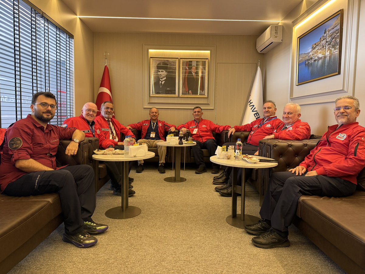 simsek65's tweet photo. Kardeş kurum @HAVELSAN ızı ziyarette rektörlerimizle buluştuk… https://t.co/ifqx8iKITz