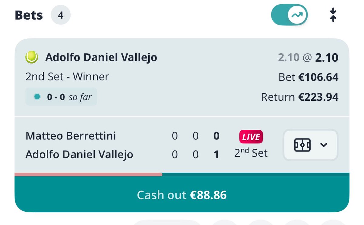 ODDSIDER10's tweet photo. LIVE BERRETINI NO SE MUEVE HA TIRADO EL PRIMER SET LO TENÍA GANADO🔥🔥🧠🧠