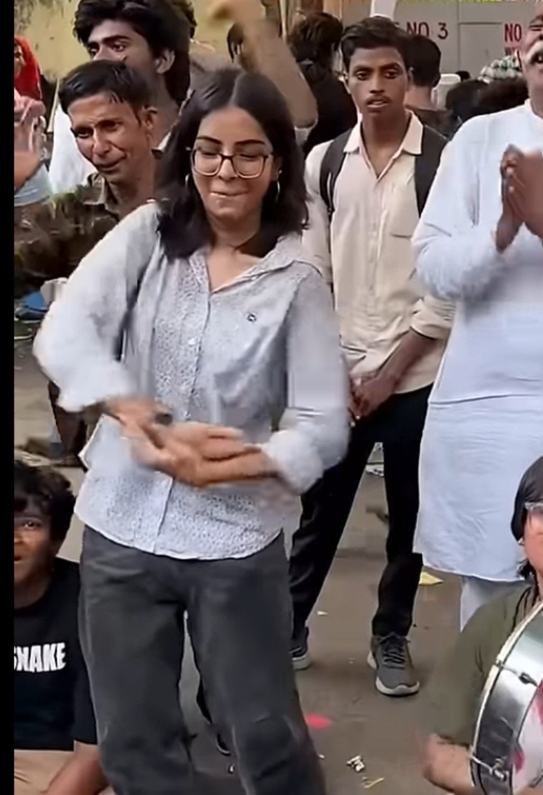 Shadaayi's tweet photo. All mullas are same

Disgusting Quam https://t.co/uNRHwdtPMc