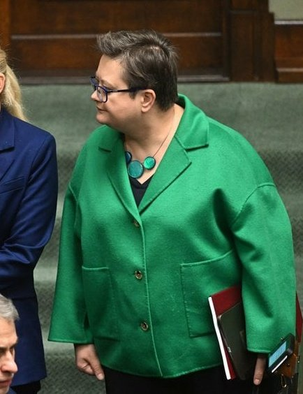 zmok_pl's tweet photo. Czy w bufecie sejmowym powinna zostać wprowadzona dieta planetarna? https://t.co/usoK8snoMK