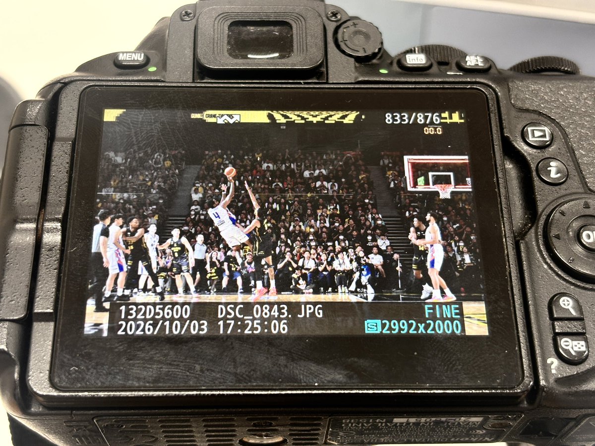 34_p2's tweet photo. 幻のブザービーター
群馬と茨城、互いにフィジカルでハードワークを続けた高強度の守り合い
終盤は群馬がオン4、茨城がオール190cmオーバーと、これぞBプレミアというラインナップでの勝負となりました https://t.co/NBqOwlHXpY