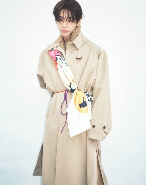 AboutMusicYT's tweet photo. Taehyung looks handsome in new photos for Celine. https://t.co/RmlzFQeOp9