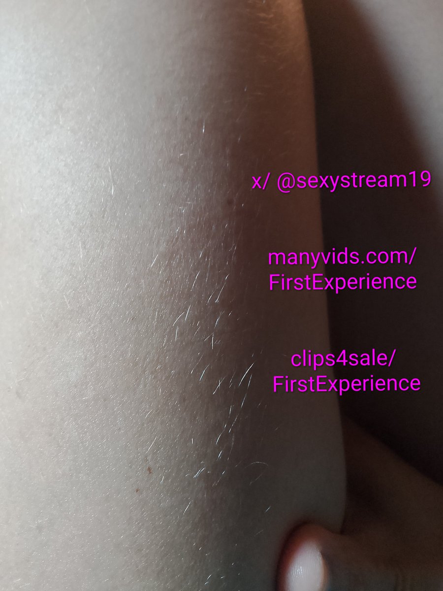 Sexystream19's tweet photo. Do you like natural blondes and peach fuzz on legs? 
Please follow me to support me ❤️ https://t.co/RyHM9KYANE