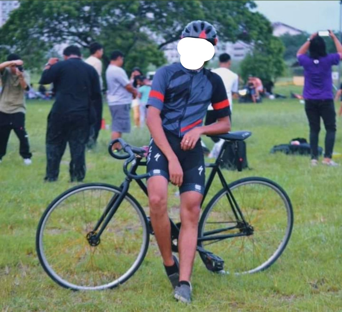 AnonnymousWPD's tweet photo. 67.83 hours since cat site is down.

Started getting into gym again and finally got a fucking tan line after hours of cycling.

Also started competing on local race again.

Stay productive motherfuckers. https://t.co/NWScp1utSU