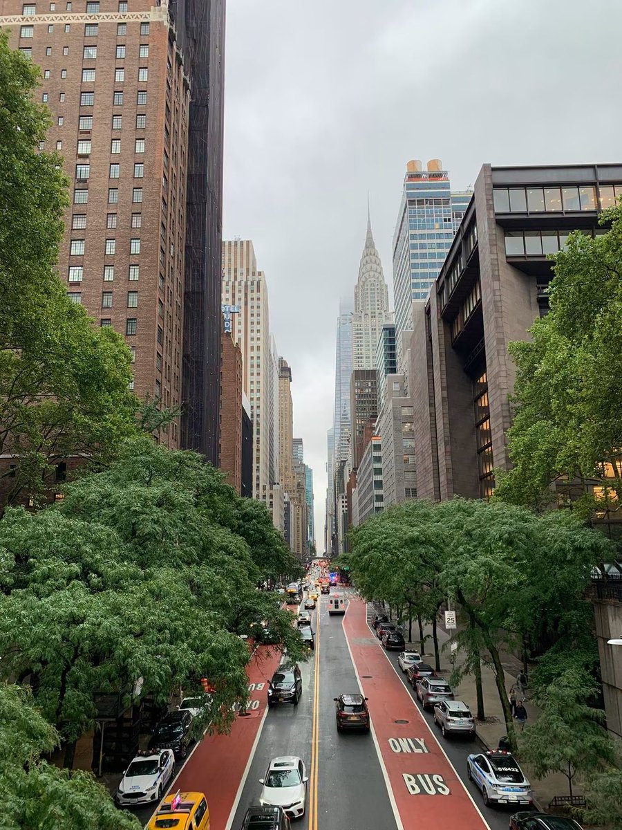 SeascapeNature's tweet photo. Manhattan New York 🇺🇸 https://t.co/RbpQRs9A9W