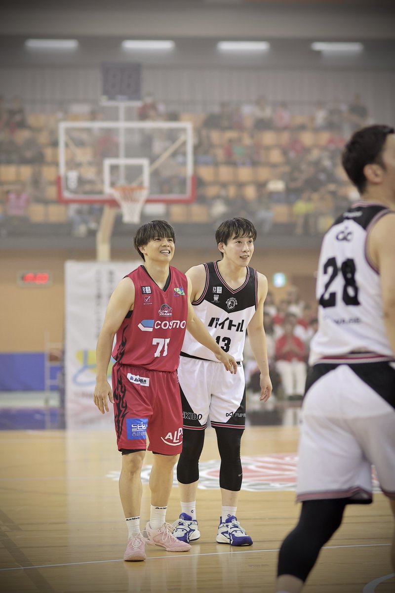 yu_nyan_sports's tweet photo. 元熊本な2人✨️
 #さいたまブロンコス
 #長島蓮 選手
 #八王子ビートレインズ
 #神里和 選手 https://t.co/QcrjOfe1Ox