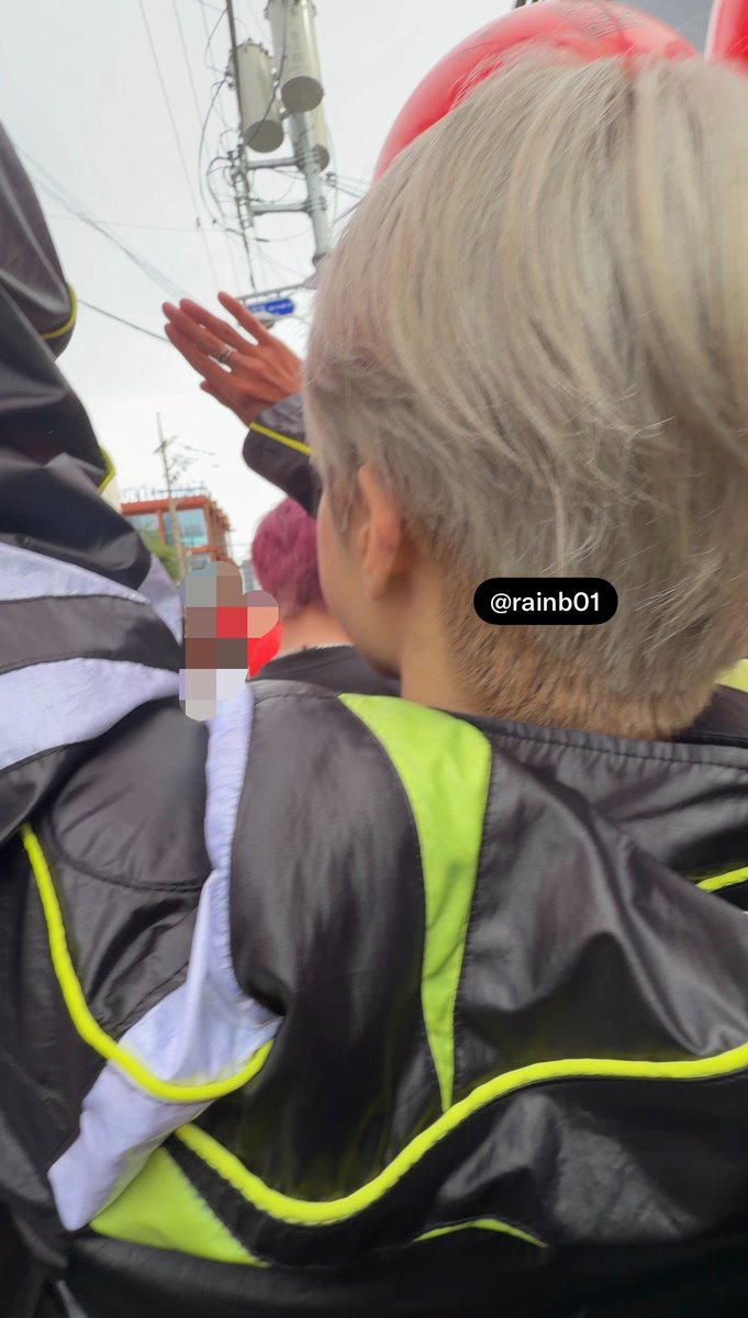 ON_nyang2's tweet photo. 아 뒷모습 존나 짱ㄱ같고 기엽다 내가 할수 있는 최고의 칭찬 https://t.co/qYUTcBJzfX