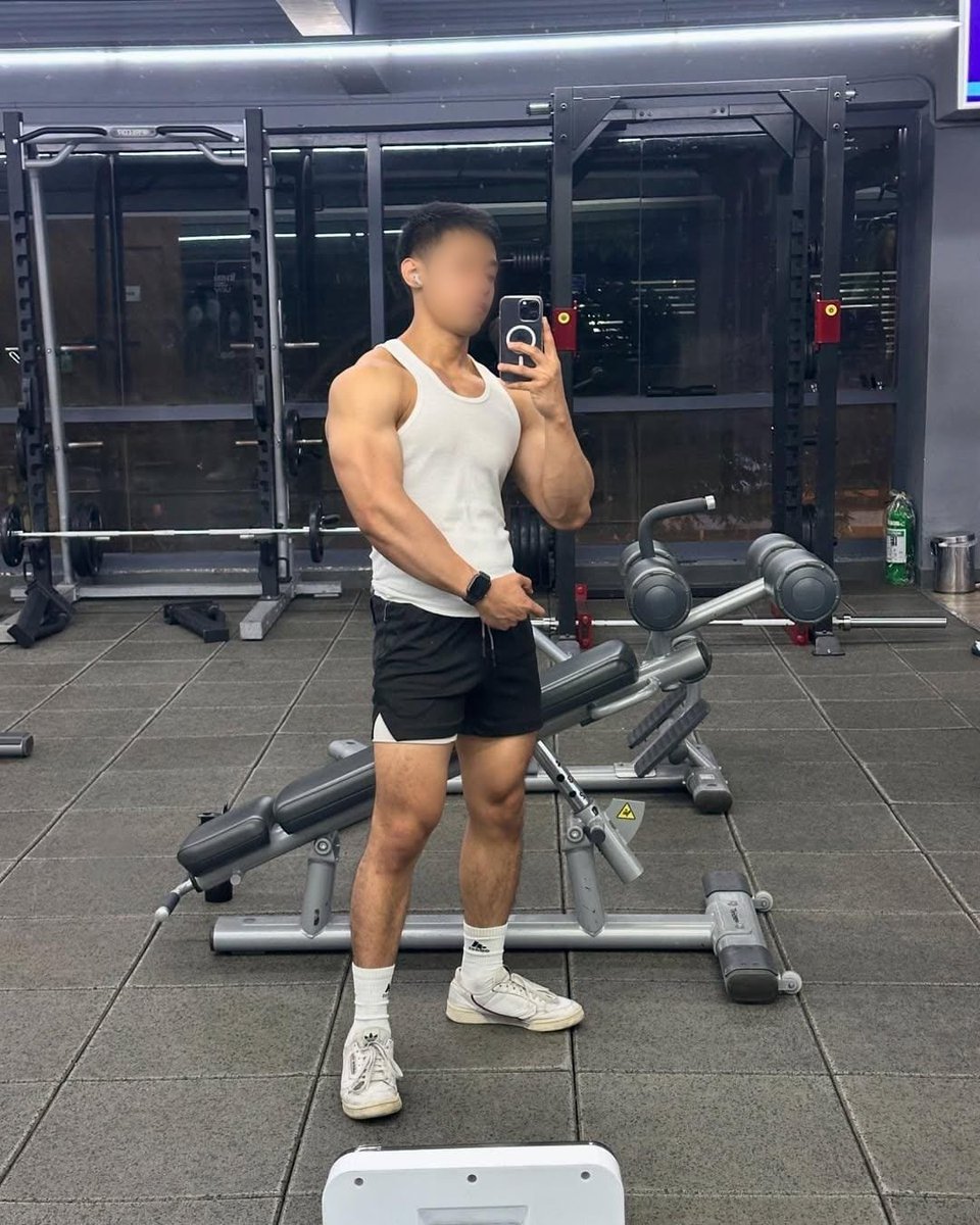 Morbo20's tweet photo. ready yaa mas bro...
#pijatbandung #gaybandung #pijatpriabandung https://t.co/iABPTM6frt