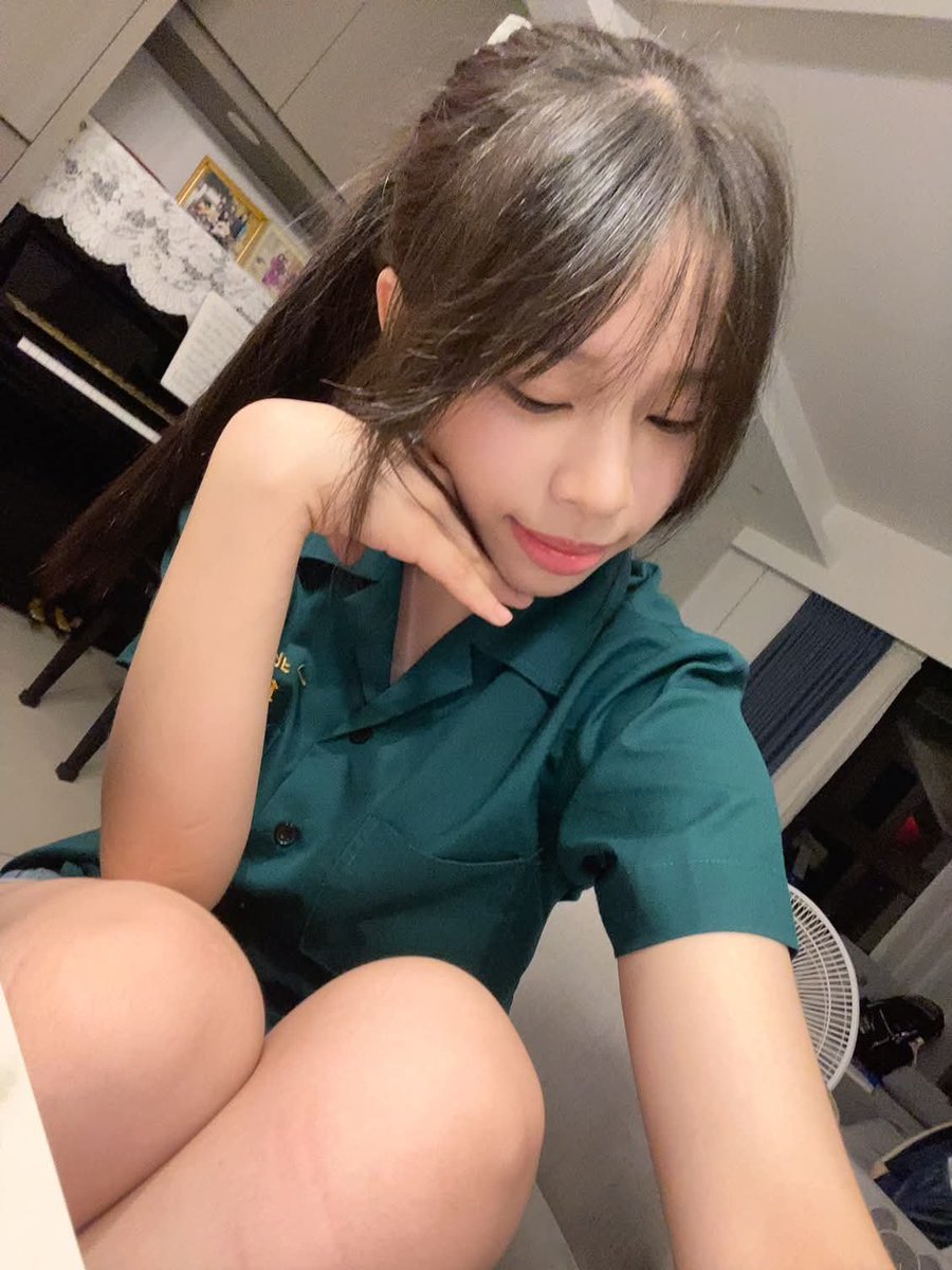 6tmf6's tweet photo. 請問 這是你走丟的女朋友嗎？🧸
#北一  #台北 https://t.co/3uzvNvF3sx