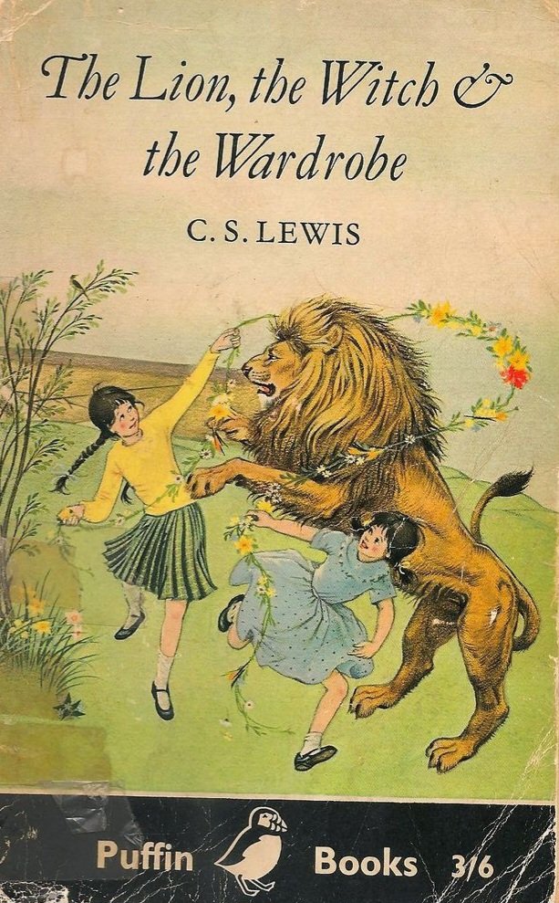 PulpLibrarian's tweet photo. The Lion, The Witch And The Wardrobe by C S Lewis. Puffin Books, 1959. Cover by Pauline Baynes. https://t.co/KcJnbs0196