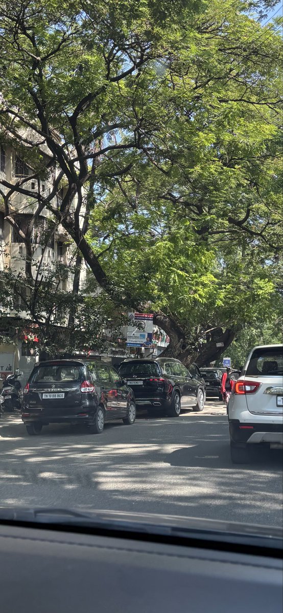karaghu's tweet photo. @ChennaiTraffic @TVKVijayHQ @chennaicorp @sumanthraman @reclaimchennai @omjasvinMD @THChennai @TNIEchennai And now! https://t.co/ajz5gsKua3
