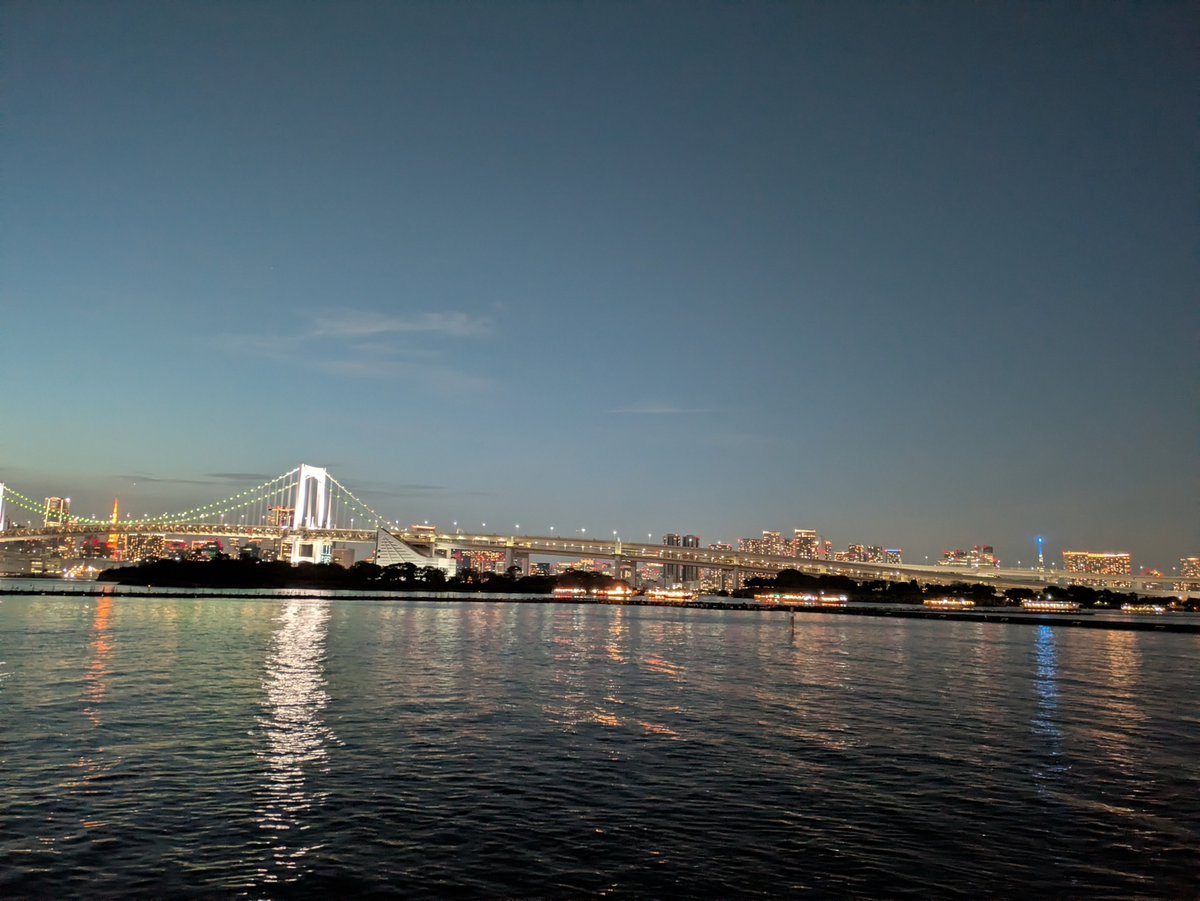 daisukiSOGEON's tweet photo. 東京タワー🗼もスカイツリーも眺められるこの浜辺の景観は最高の癒し✨️
さざなみの音が優しい🥹
#NEXZ #NEX2Y https://t.co/ntDaTt4Cs4