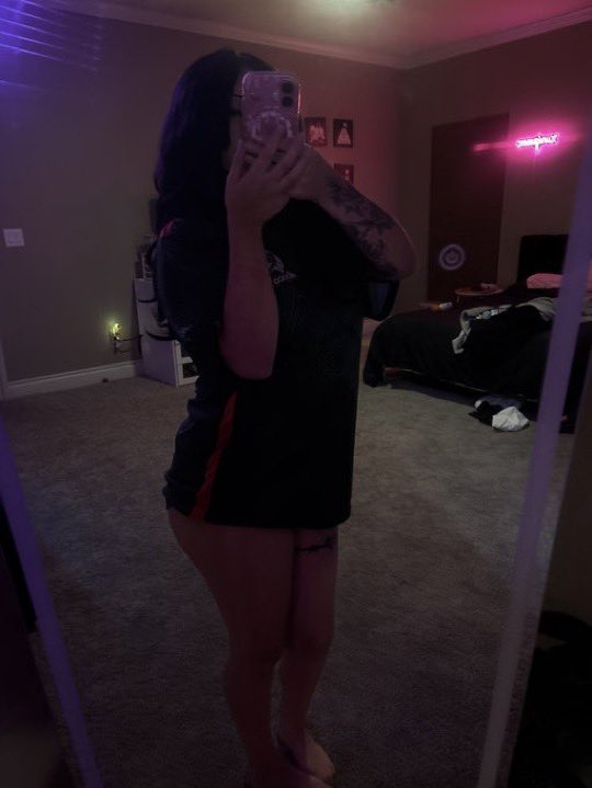 sexygo2i's tweet photo. Book 📕 a session W me 😈👀

👉🏿Face Time 🤤
👉🏿head 👀
👉🏿car sex
 
#latina   
#menu_ft    Telegram:: https://t.co/uzwZSLM8n6 https://t.co/61pN0hjXCz