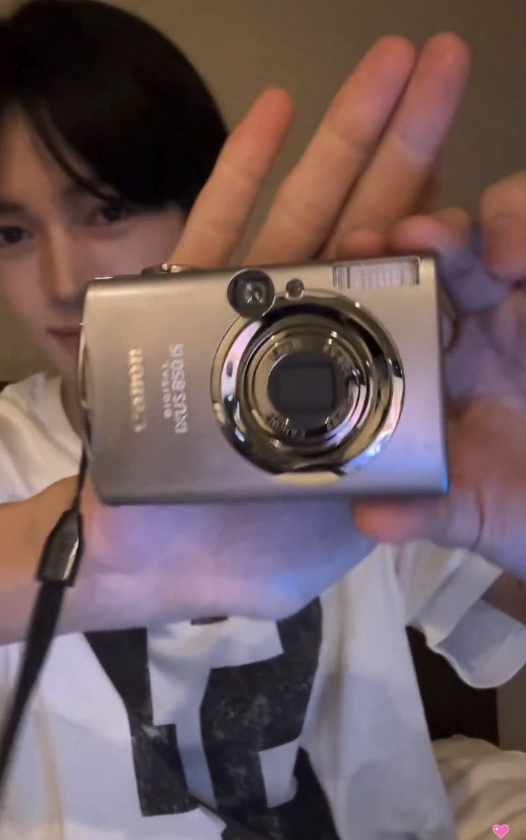 beomfaa's tweet photo. WTS canon ixus 850 is
💸850k

kelengkapan
-dapet memory sd card (2gb+32mb)
-charger kodok
-card reader adaptor (type c)

🚫minus tidak ada box
✅️bisa oren (harga diatas belum termasuk adm)

yg mau tanya/minat bisa dm yah
📍jambi

t.#digicam #preloved #bu #zonauang #wtb #camera https://t.co/LjfkY3AV9x