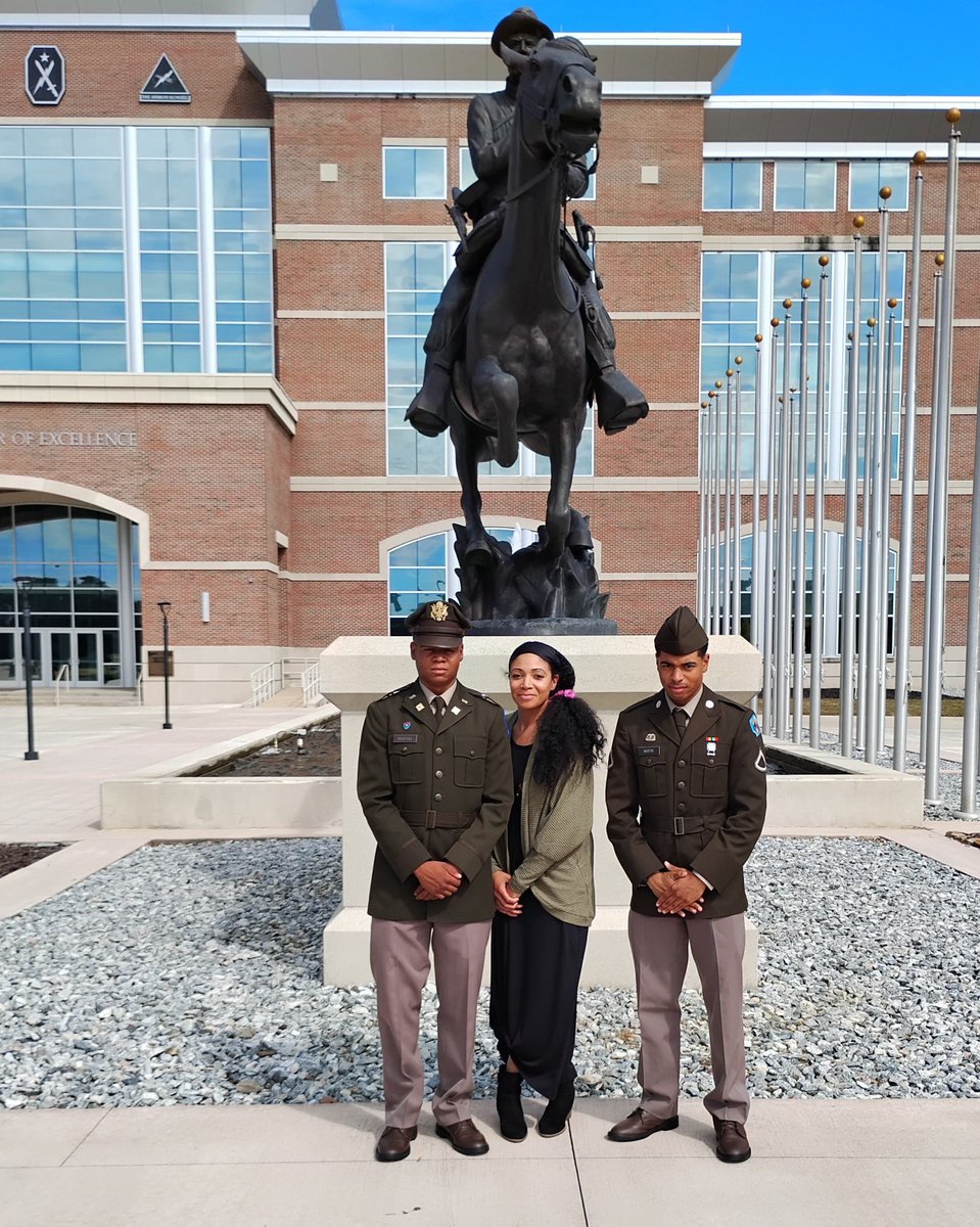 C2UMartin's tweet photo. Truly humbled to be amongst the number of those called Commissioned Officers. At 20 years old and the youngest classmate, it was an honor to graduate with the professional men and women of class 008-26 Army OCS.

~ 2nd Lieutenant Martin, Christopher W. https://t.co/jRaTXLPUWk