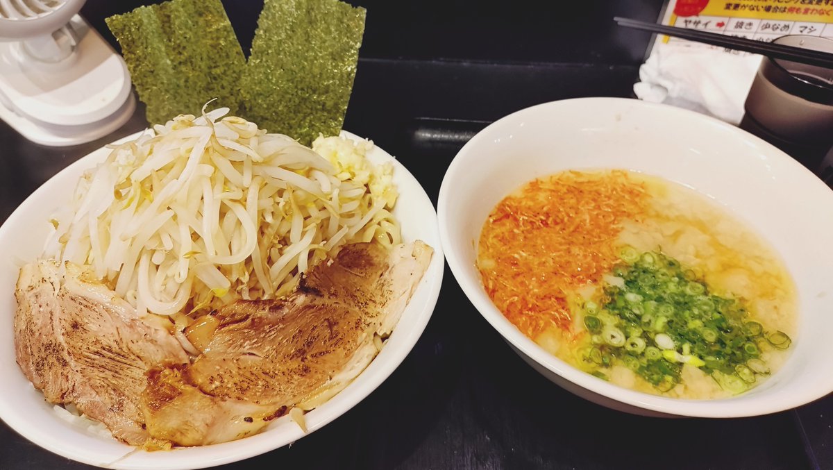 agonashi0124's tweet photo. 『今を楽しめ祇園』に来〜たよ🍜
🦐海老塩つけ麺🦐 https://t.co/LYjxSv3LCw