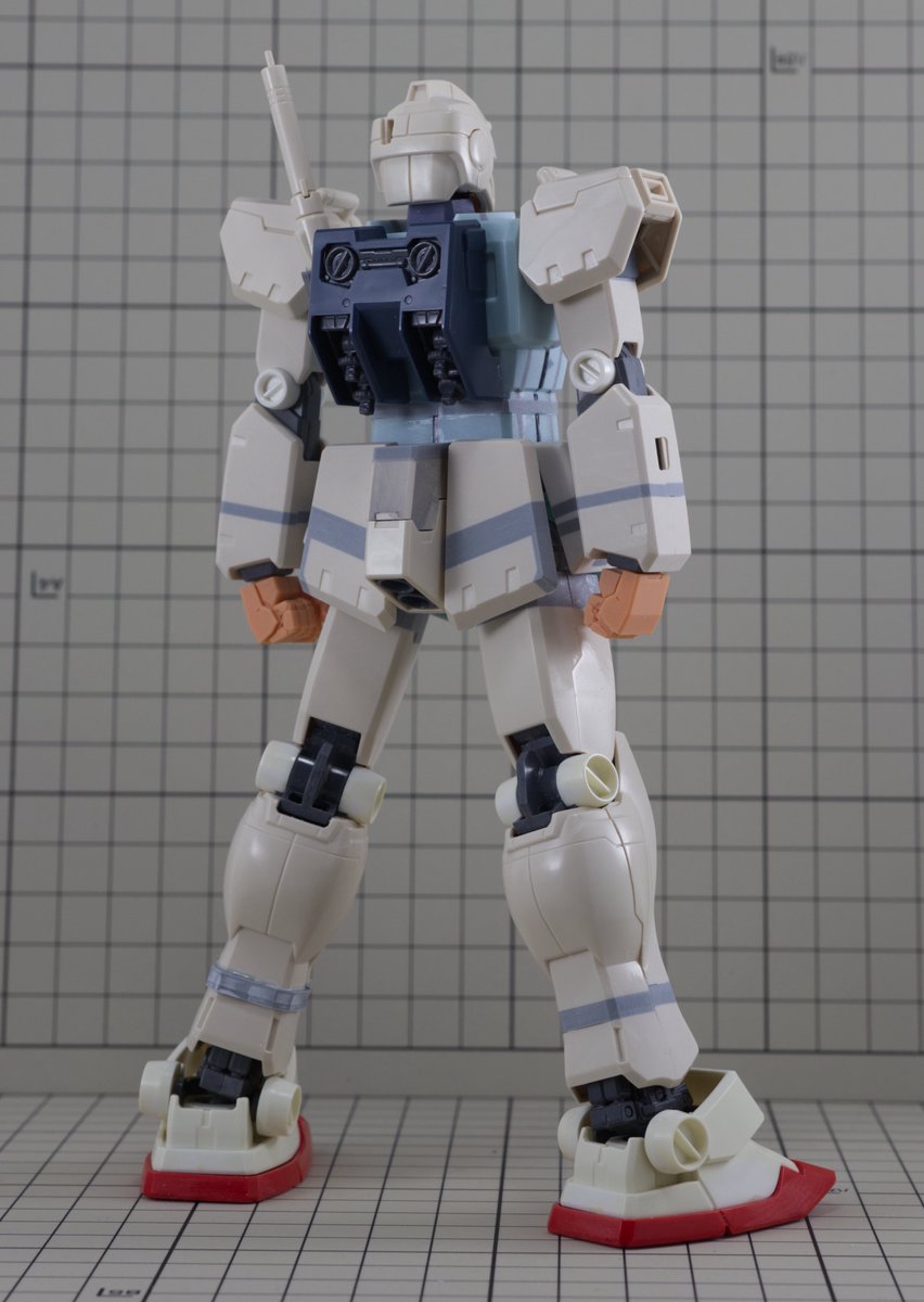 P5u5QTFAXNSK564's tweet photo. 【G.F.F#0026版ジムを作る】
腕もざっくり延長工作をして、やっと全体像みれるとこまで！
ハンドはロボマニLでサイズは良さそう
細部はこれからですがアウトラインはこれでいきます https://t.co/RtOXpyj8UZ