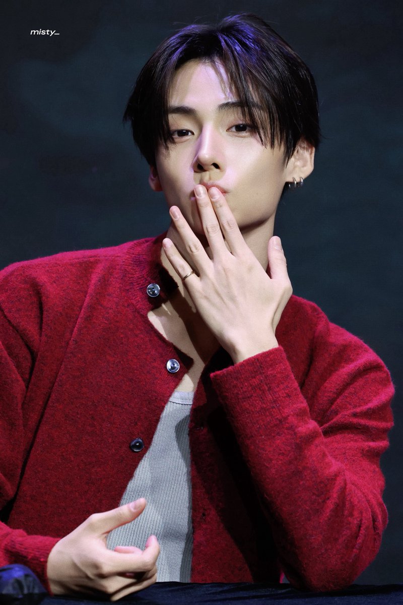 mistyleesangwon's tweet photo. 261003

#상원 #이상원 
#SANGWON #LEESANGWON 
#ALD1  #ALPHADRIVEONE https://t.co/3PTIerdIAw