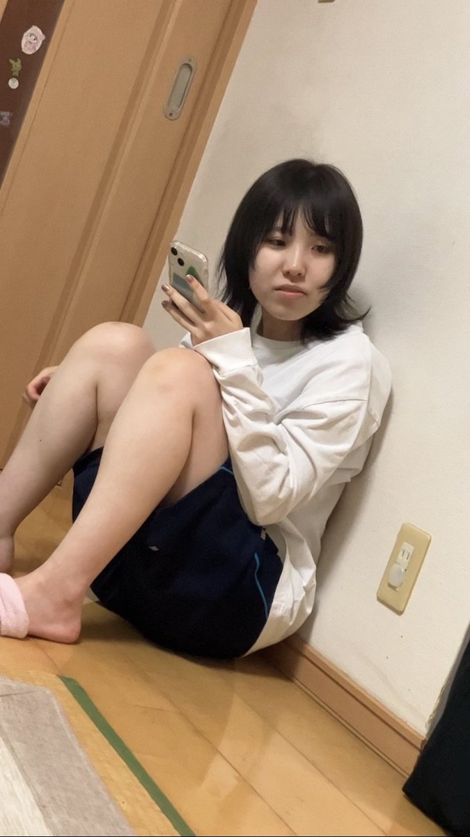 dannnoo33040's tweet photo. 7.5/10 Japanese sister her cuck wanted me to expose her and see if people like, if she gets good attention her will post her spying video naked , if you want me to rate your irls dm me https://t.co/u8qvVbCdT9