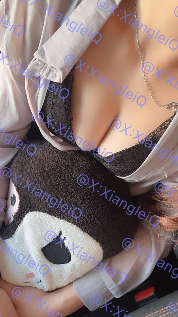 XiangleiQ's tweet photo. 喜歡穿這樣子跟你出門🤍🤍 https://t.co/qXPgKtowfq
