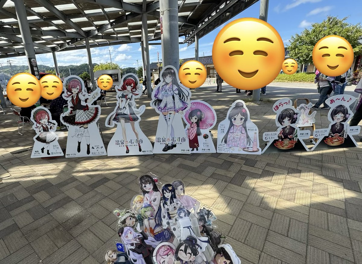 keshi417396's tweet photo. トークイベント会場でかさねちゃんと小梅ちゃんにご挨拶。
こんにちは！
好天のなか、みんな大集合です！
#輪島かさね
#芦原小梅 https://t.co/8a5Si4tXcB