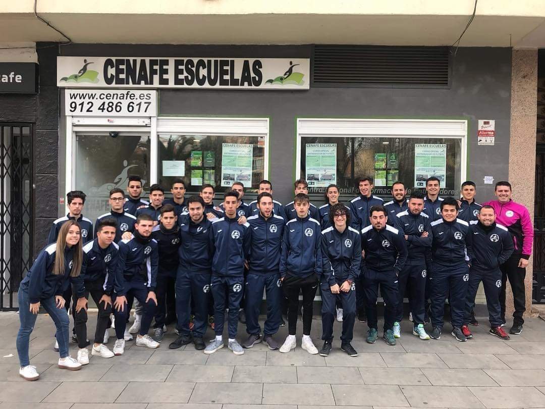 MiguelGalanCNFE's tweet photo. CONVOCATORIA OFICIAL CURSO DE ENTRENADOR DE FÚTBOL, ORDINARIO 2026/2027 (Noviembre a Febrero), Oficial del Ministerio de Educación. 

GRADO MEDIO EN FÚTBOL;

Nivel 1 (UEFA B)
Nivel 2 (UEFA A)

GRADO SUPERIOR EN FÚTBOL;

Nivel 3 (UEFA PRO)

Inscribete en https://t.co/n7UIS5rYw6 https://t.co/M8VtR0AMC1