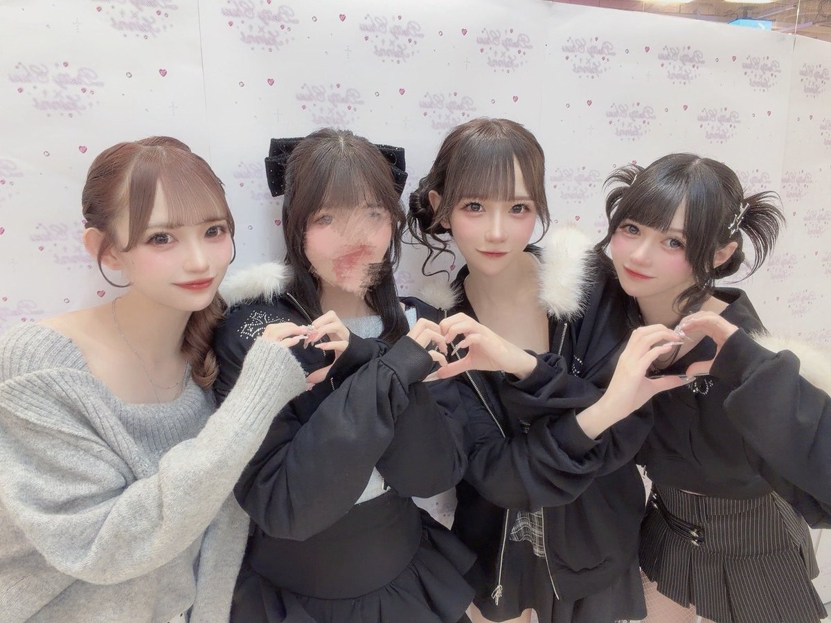 chi_chinalove's tweet photo. えーんちなぴ可愛かったし
初めてめあちゃんとりこてんとお話出来た…
めっちゃ可愛かったし
ちなぴは可愛すぎて優勝してた😭💓

名前呼んでもらえてウホウホしてしまった)))
次会えるのは31かな🩵

 #ちなちゅに夢Chuu
 #りこてんのトリコ
#みてみてめあちゃん https://t.co/nAc1NZvrTQ